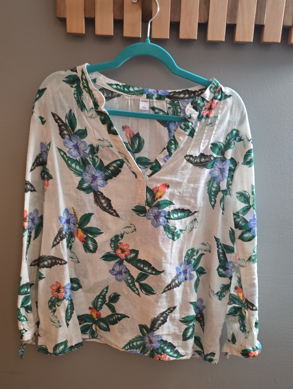 Old Navy Cream Floral Buttonless Blouse with Green Leaves and Blue Flowers